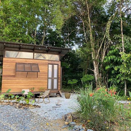 Kebun Lisdtari Farmstay Air Hangat Buitenkant foto